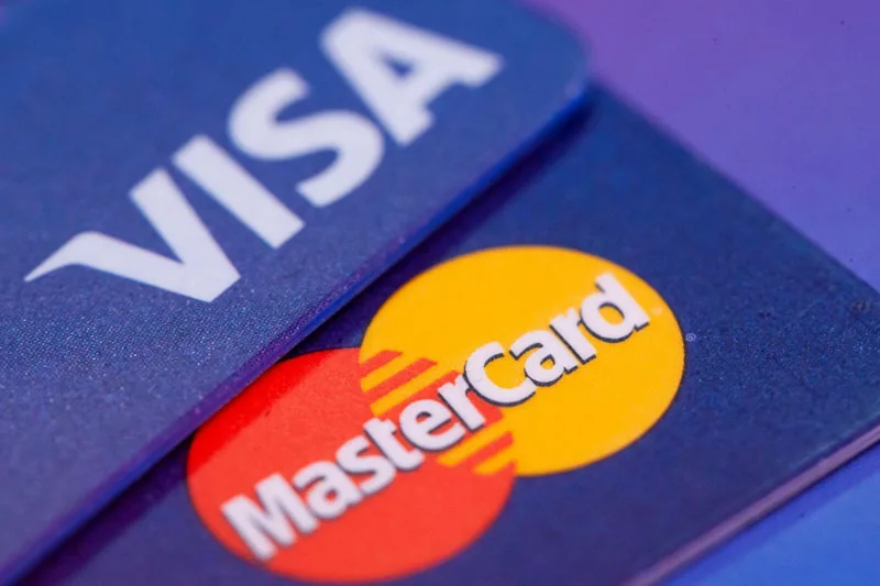 الاتحاد الأوروبي launches an investigation into “Visa” and “MasterCard” fees. الاتحاد الأوروبي launches an investigation into “Visa” and “MasterCard” fees.