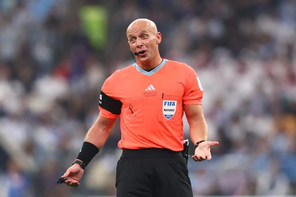 الاتحاد الأوروبي يتخذ قرارًا بشأن شكوى برشلونة ضد إنتر ميلان