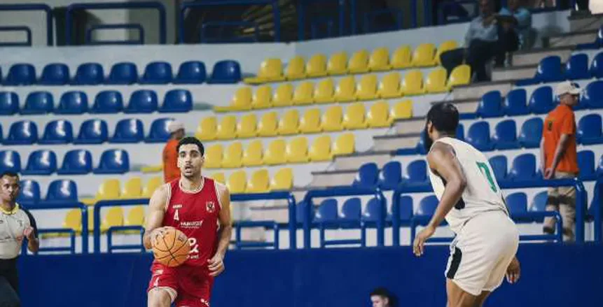 الاتحاد يحقق الانتصار على الأهلي في المباراة الأولى من نهائيات دوري السوبر لكرة السلة الاتحاد يحقق الانتصار على الأهلي في المباراة الأولى من نهائيات دوري السوبر لكرة السلة