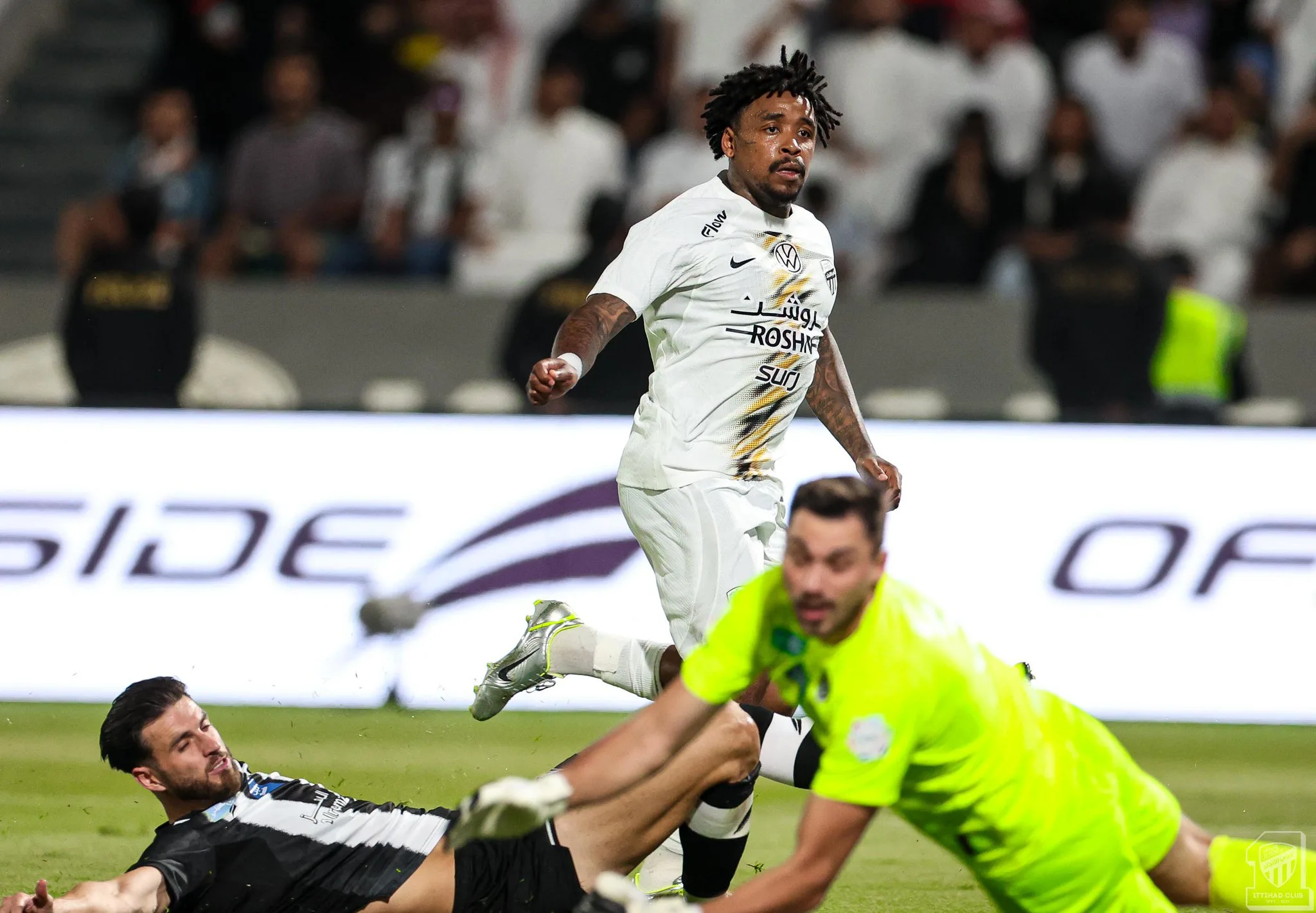 الاتحاد يحقق انتصاراً على الشباب بثلاثية ويتجاوز النقطة 80 الاتحاد يحقق انتصاراً على الشباب بثلاثية ويتجاوز النقطة 80