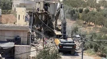 الاحتلال يدمر منزلين في مدينة القدس