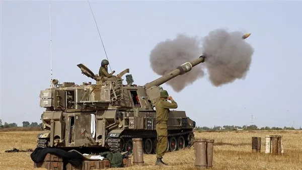 الاحتلال يشن غارات بالتزامن مع قصف مدفعي على المناطق الشرقية برفح الفلسطينية