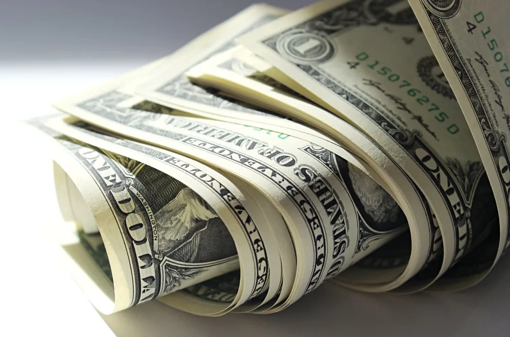 الاستثمارات السعودية في الولايات المتحدة تصل إلى 9.5 مليار دولار، تركزت في مجالات النقل والعقارات والاتصالات والخدمات المالية. الاستثمارات السعودية في الولايات المتحدة تصل إلى 9.5 مليار دولار، تركزت في مجالات النقل والعقارات والاتصالات والخدمات المالية.