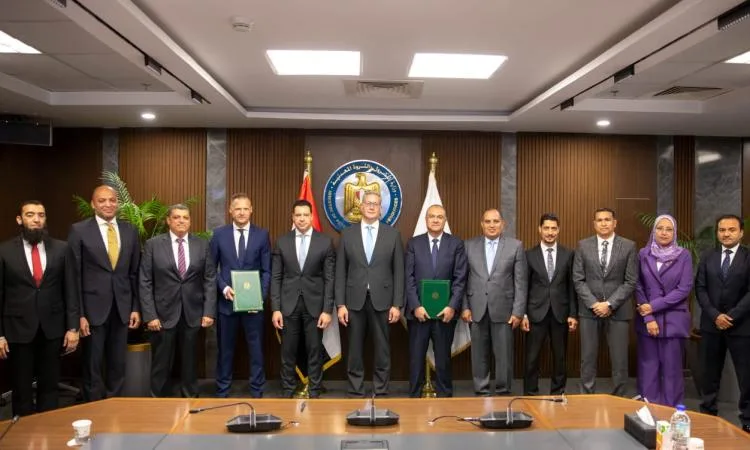 البترول: “إيجاس” تعقد اتفاقية جديدة لتوسيع أنشطة استكشاف الغاز في منطقة الدلتا البترول: “إيجاس” تعقد اتفاقية جديدة لتوسيع أنشطة استكشاف الغاز في منطقة الدلتا