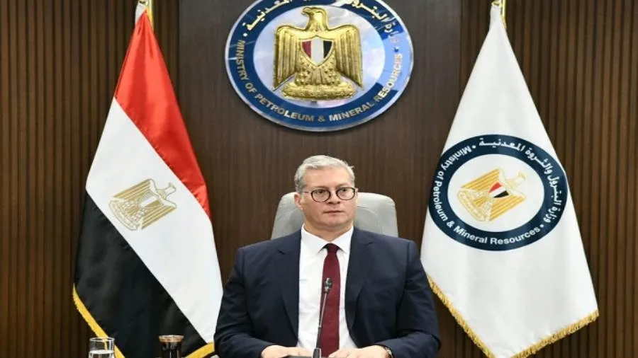 البترول: الشركة المصرية لإنتاج الألكيل بنزين الخطي تسجل أعلى مستوى إنتاجي منذ 16 سنة البترول: الشركة المصرية لإنتاج الألكيل بنزين الخطي تسجل أعلى مستوى إنتاجي منذ 16 سنة