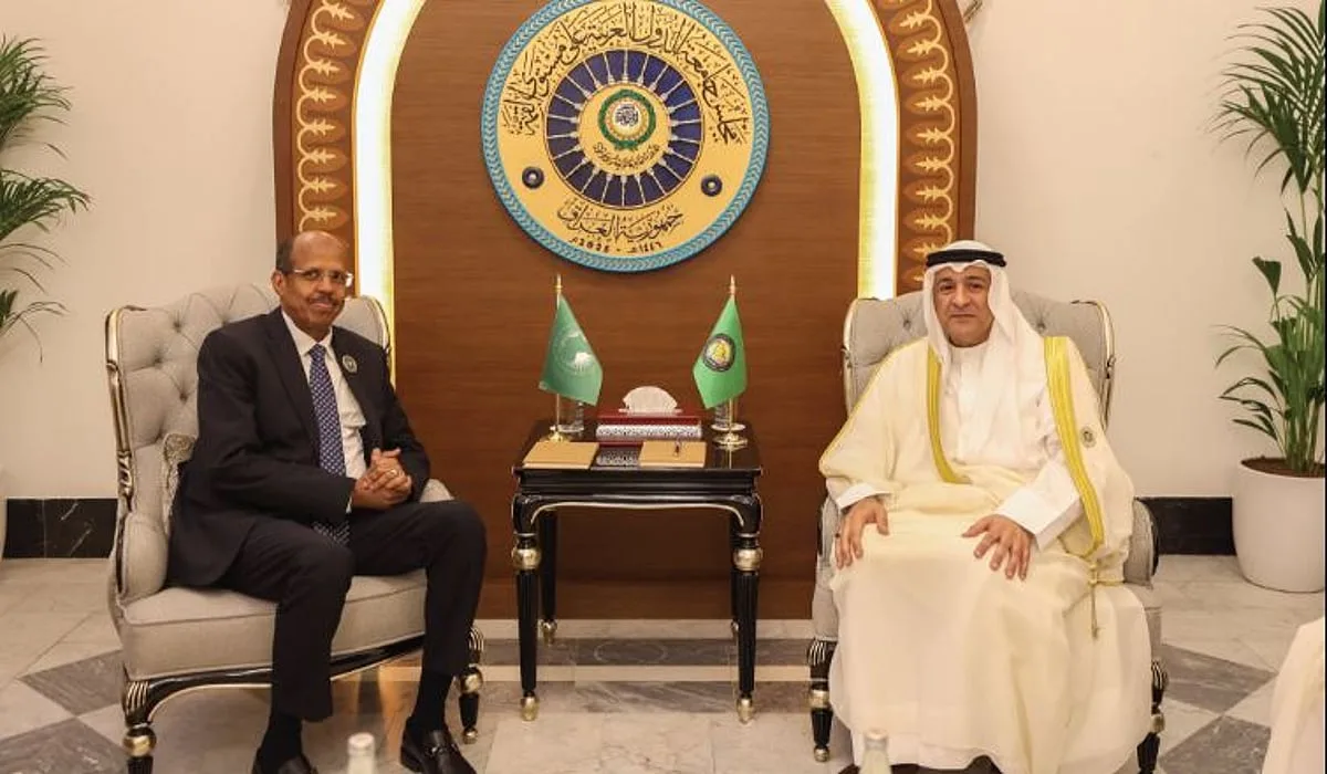 «البديوي» يناقش التطورات الراهنة في الساحة الإقليمية والدولية مع رئيس مفوضية الاتحاد الأفريقي «البديوي» يناقش التطورات الراهنة في الساحة الإقليمية والدولية مع رئيس مفوضية الاتحاد الأفريقي