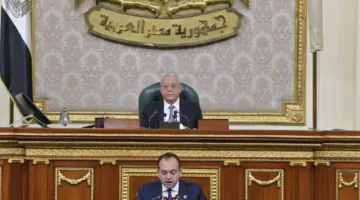 البرلمان يبحث تعديلات على قانون مزاولة مهنة الصيدلة.