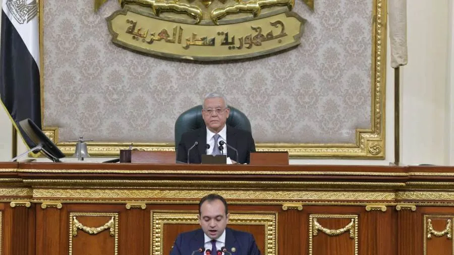 البرلمان يبحث تعديلات على قانون مزاولة مهنة الصيدلة. البرلمان يبحث تعديلات على قانون مزاولة مهنة الصيدلة.