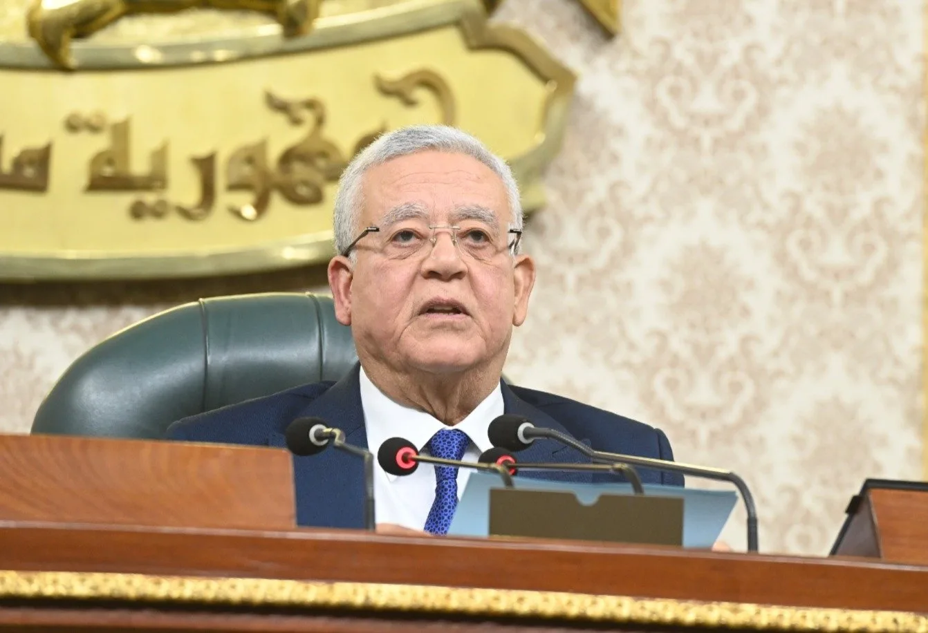 البرلمان يوافق على اتفاقية تفعيل الخدمات الجوية بين مصر وعمان البرلمان يوافق على اتفاقية تفعيل الخدمات الجوية بين مصر وعمان