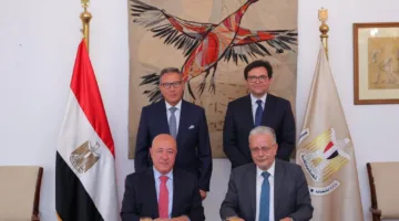 البنك الأهلي ووزارة الثقافة يبرمان اتفاقية تعاون لتفعيل تشغيل مبنى السلطان حسين