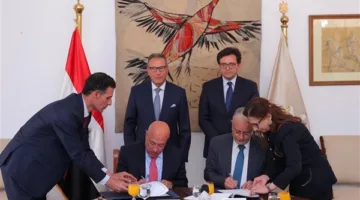 البنك الأهلي ووزارة الثقافة يبرمان اتفاقية لتطوير مبنى “السلطان حسين” ليصبح مركزًا للعرض المتحفي.