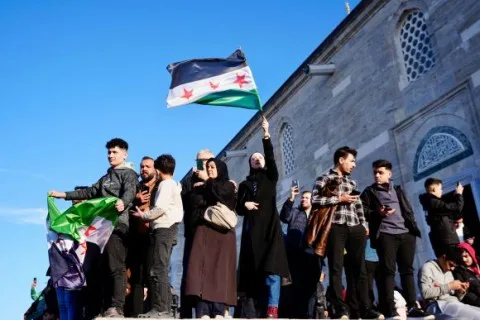 البنك الدولي يعلن تسوية الديون المالية السورية وتأهلها للحصول على تمويلات جديدة. البنك الدولي يعلن تسوية الديون المالية السورية وتأهلها للحصول على تمويلات جديدة.
