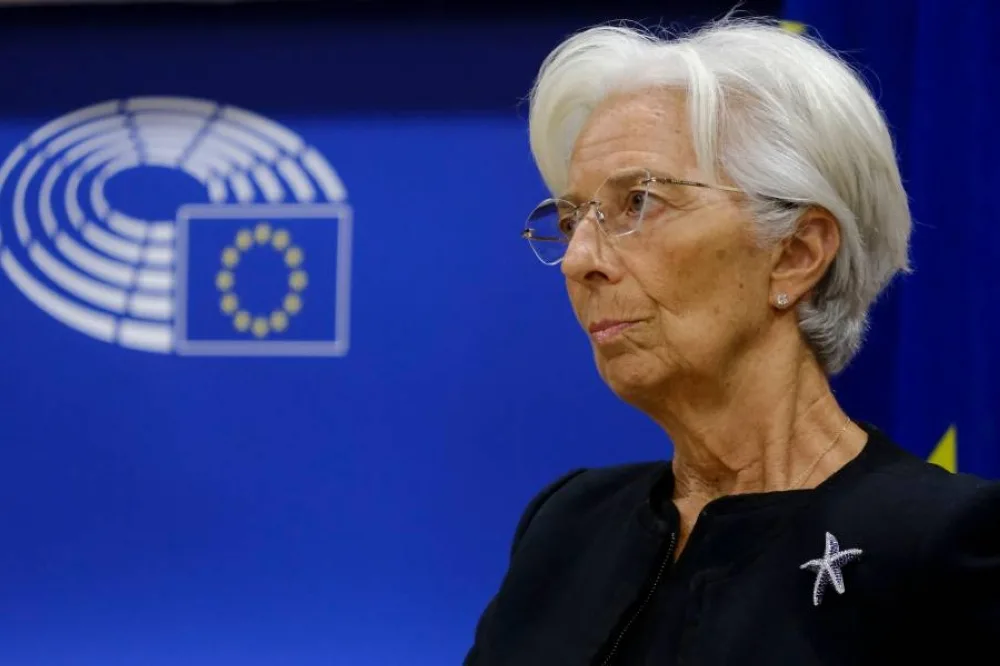 البنك المركزي الأوروبي ينفي رحيل لاغارد قبل عام 2027 البنك المركزي الأوروبي ينفي رحيل لاغارد قبل عام 2027