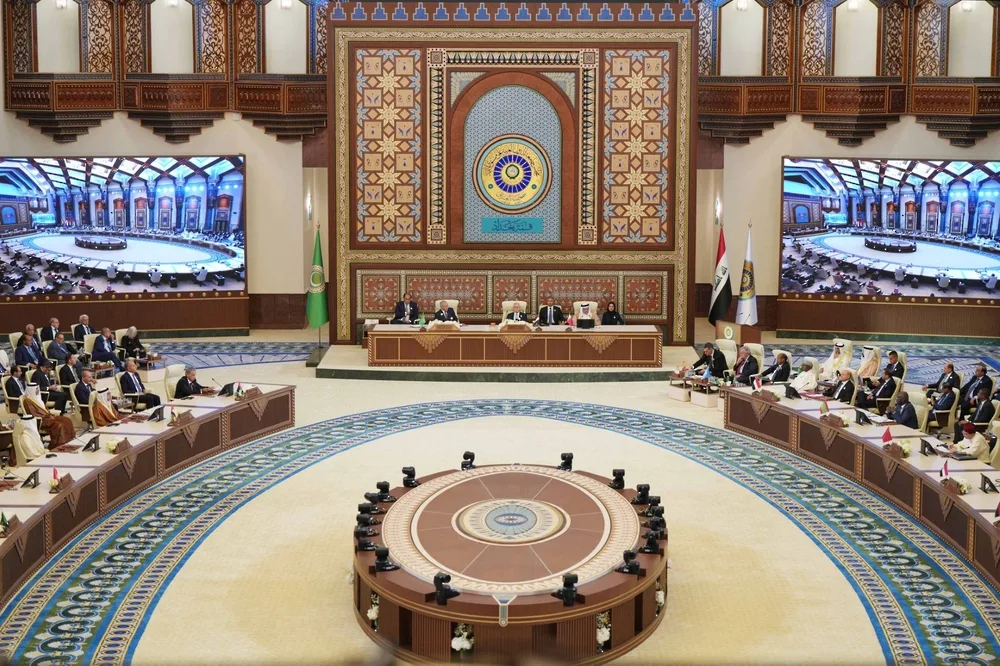 البيان النهائي لقمة العرب الرابعة والثلاثين يبرز رفض تهجير الشعب الفلسطيني البيان النهائي لقمة العرب الرابعة والثلاثين يبرز رفض تهجير الشعب الفلسطيني