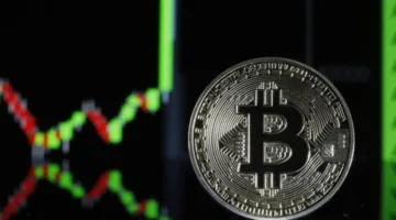 البيتكوين تتجاوز 111 ألف دولار مع توقعات بإجراءات تشجيعية.