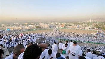 التاريخ الفلكي لوقفة عرفات وأول أيام عيد الأضحى 2025