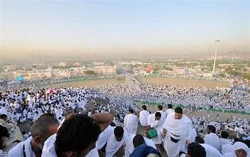 التاريخ الفلكي لوقفة عرفات وأول أيام عيد الأضحى 2025