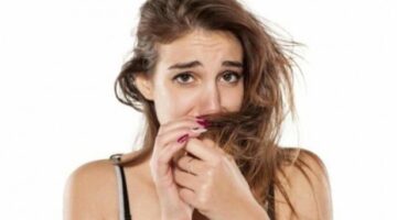 التخلص من رائحة الشعر الكريهة بوصفات طبيعية فعّالة