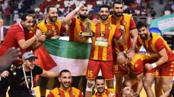 الترجي يتجاوز المنتدى المغربي ويستعد لملاقاة الأهلي في نهائي السوبر الإفريقي لكرة اليد.