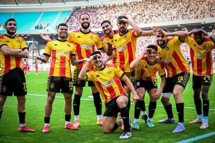 الترجي يحقق بطولة الدوري التونسي للمرة الرابعة والثلاثين في تاريخه. الترجي يحقق بطولة الدوري التونسي للمرة الرابعة والثلاثين في تاريخه.