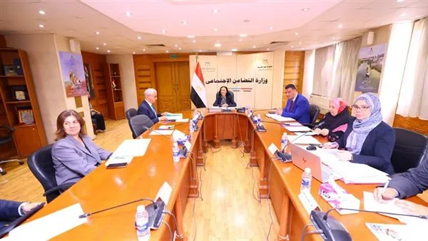 التضامن: المساعدات المالية المقدمة من المؤسسة العامة للتكافل الاجتماعي بلغت 12 مليون جنيه بين يناير وإبريل الماضي. التضامن: المساعدات المالية المقدمة من المؤسسة العامة للتكافل الاجتماعي بلغت 12 مليون جنيه بين يناير وإبريل الماضي.