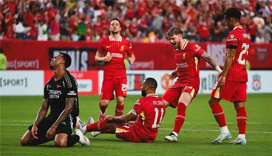 التعادل يحدد نتيجة مباراة ليفربول وآرسنال في الدوري الإنجليزي. التعادل يحدد نتيجة مباراة ليفربول وآرسنال في الدوري الإنجليزي.