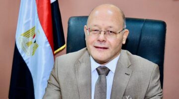 التعليم العالي تهدي النجمة الذهبية لمستشفيات سوهاج الجامعية