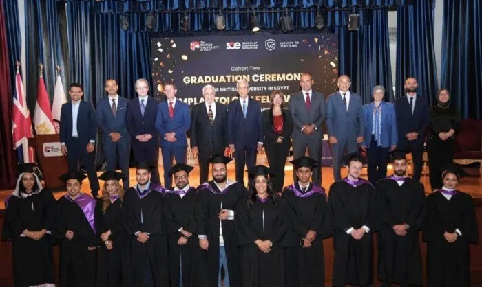 الجامعة البريطانية تحتفل بتخريج الدفعة الثانية من برنامج زمالة زراعة الأسنان بالتعاون مع جامعة شيفيلد. الجامعة البريطانية تحتفل بتخريج الدفعة الثانية من برنامج زمالة زراعة الأسنان بالتعاون مع جامعة شيفيلد.