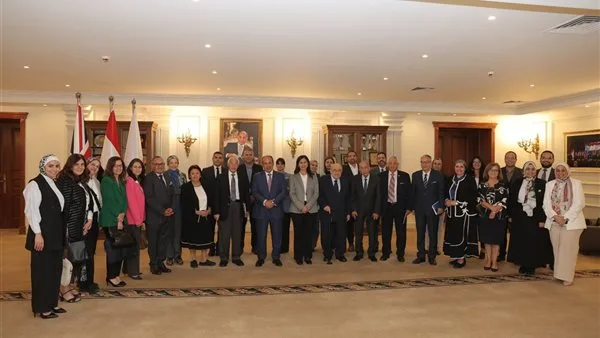 الجامعة البريطانية في مصر تنظم ندوة أكاديمية رفيعة المستوى حول أزمة التجارة العالمية