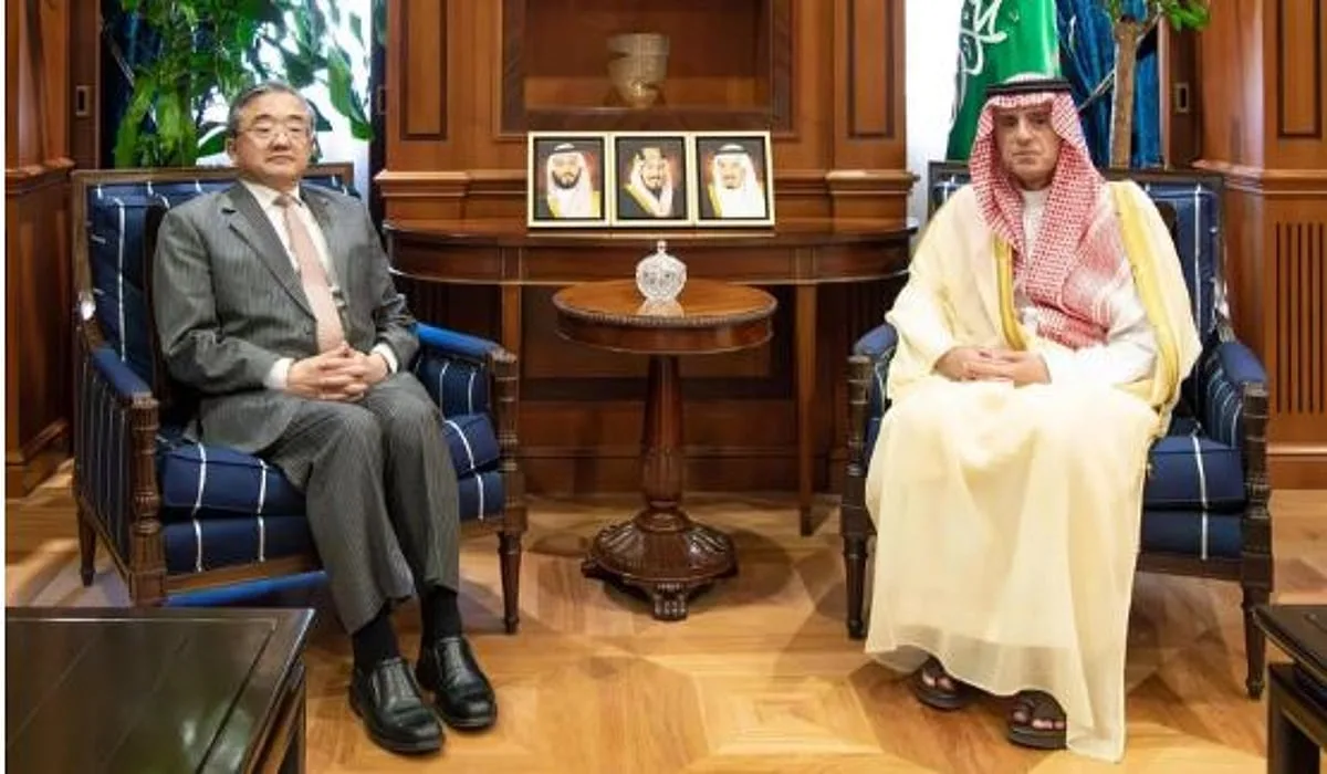 «الجبير» يستعرض طرق تعزيز التعاون مع المندوب الصيني الخاص بتغير المناخ «الجبير» يستعرض طرق تعزيز التعاون مع المندوب الصيني الخاص بتغير المناخ