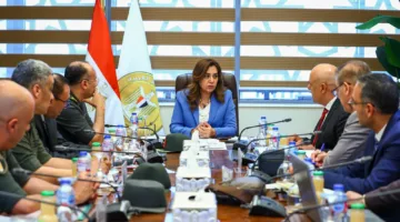 الجهات المحلية تراقب تقدم معالجة مخالفات البناء وإصدار التراخيص في المحافظات