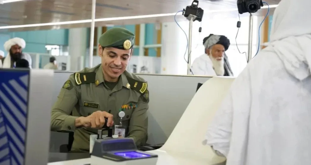 “الجوازات”: تجاوز عدد الحجاج الوافدين إلى السعودية 1.3 مليون شخص “الجوازات”: تجاوز عدد الحجاج الوافدين إلى السعودية 1.3 مليون شخص