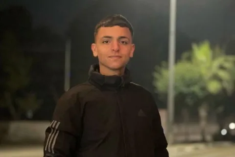 الجيش الإسرائيلي يقتل طفلاً فلسطينياً ويُصيب أربعة آخرين بالرصاص في شمال الضفة الغربية المحتلة.. (صورة) الجيش الإسرائيلي يقتل طفلاً فلسطينياً ويُصيب أربعة آخرين بالرصاص في شمال الضفة الغربية المحتلة.. (صورة)