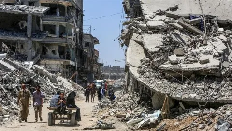 الجيش الإسرائيلي يُصدر تحذيرًا بإخلاء 14 منطقة في شمال قطاع غزة الجيش الإسرائيلي يُصدر تحذيرًا بإخلاء 14 منطقة في شمال قطاع غزة