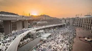 «الحج السعودية» تنفذ تجربة لتسهيل نقل 215 ألف حاج إلى جسر الجمرات في غضون 120 دقيقة