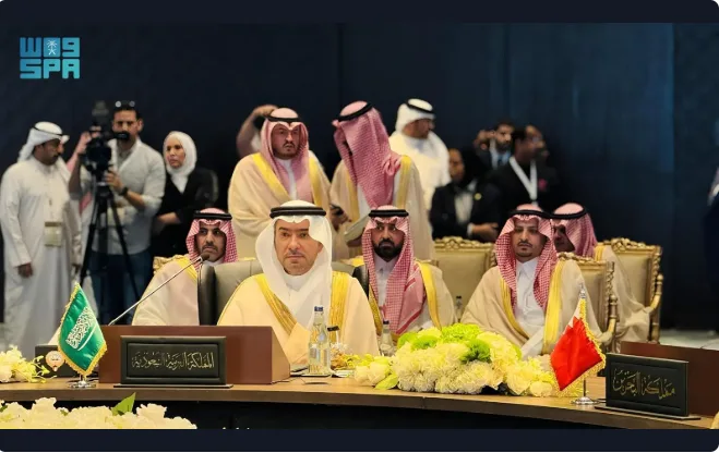الحقيل يقود وفد المملكة في الاجتماع الثامن والعشرين لوزراء البلديات في دول الخليج في الكويت الحقيل يقود وفد المملكة في الاجتماع الثامن والعشرين لوزراء البلديات في دول الخليج في الكويت