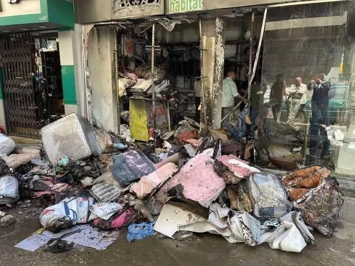 الحماية المدنية تسيطر على حريق بمحل تجاري بشارع الجيش في بورسعيد دون إصابات