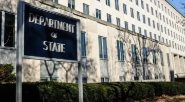 الخارجية الأمريكية تنبه بشدة من الرحلات إلى فنزويلا