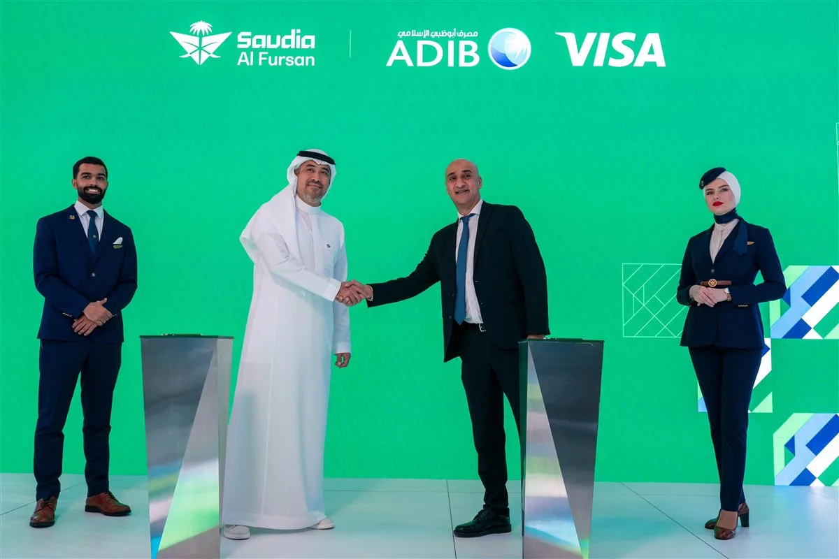 الخطوط السعودية تختار مصرف أبوظبي الإسلامي مصر لإطلاق أول بطاقة ائتمان دولية لبرنامج الفرسان