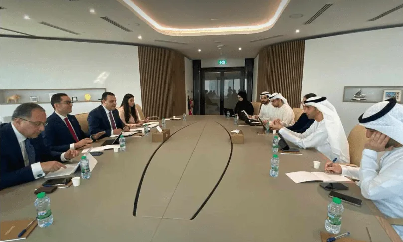 الخطيب يشجع الشركات الإماراتية على زيادة استثماراتها في مصر الخطيب يشجع الشركات الإماراتية على زيادة استثماراتها في مصر