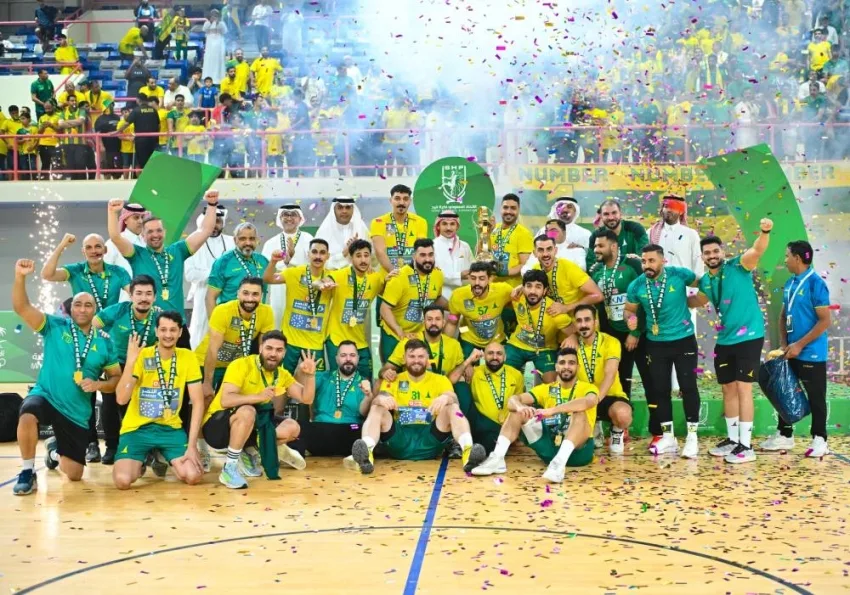 الخليج يتوج بلقب كأس اتحاد اليد للمرة العاشرة الخليج يتوج بلقب كأس اتحاد اليد للمرة العاشرة