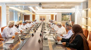 الداخلية تستعرض مجموعة متنوعة من المشاريع والمقترحات التنموية
