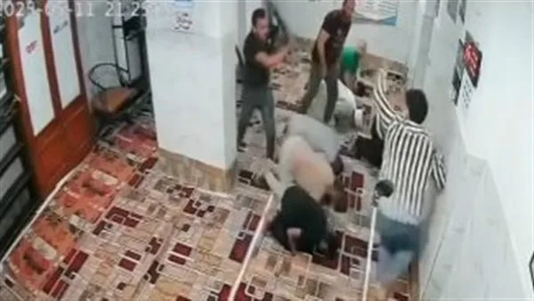 الداخلية تُوضح تفاصيل الفيديو المتداول حول مشاجرة داخل مسجد في القاهرة
