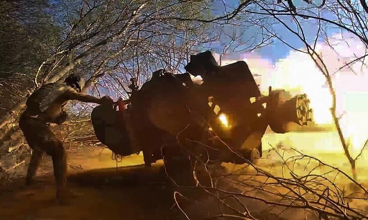 الدفاع الروسية: تدمير 11 صاروخا و23 زورقا مسيرا خلال صد هجوم أوكراني