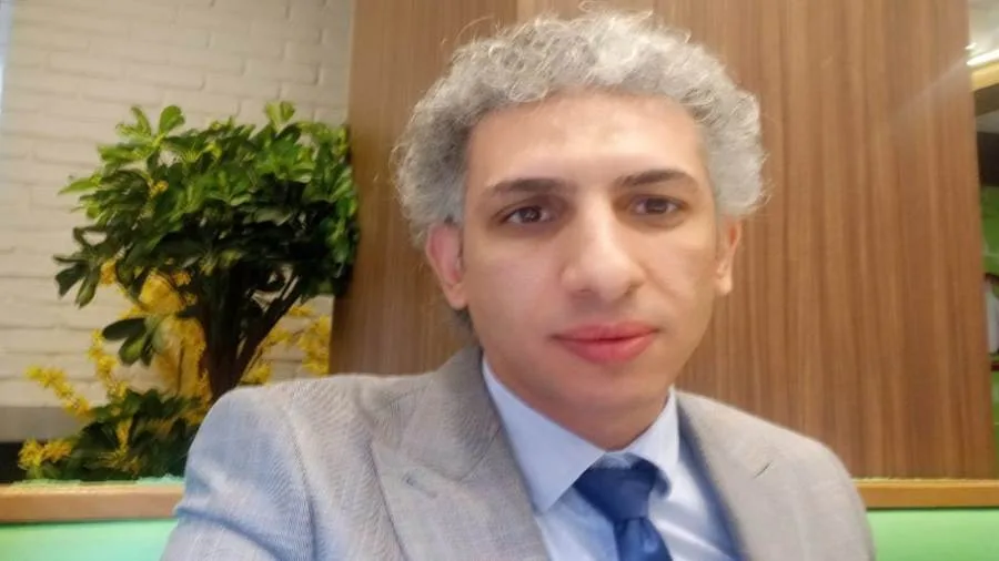 الدكتور محمد طلعت يناقش: مبادئ وأخلاقيات مهنة المحاماة الدكتور محمد طلعت يناقش: مبادئ وأخلاقيات مهنة المحاماة