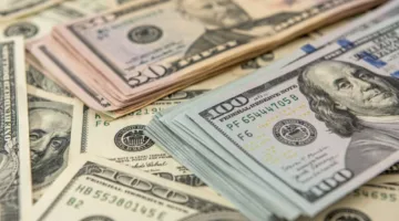 الدولار يتمسك بمكاسبه واليوان يسجل ارتفاعاً بعد اتفاق التجارة بين الولايات المتحدة والصين