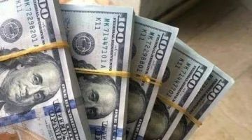 الدولار يستمر في الانخفاض أمام الجنيه خلال منتصف تداولات البنوك اليوم