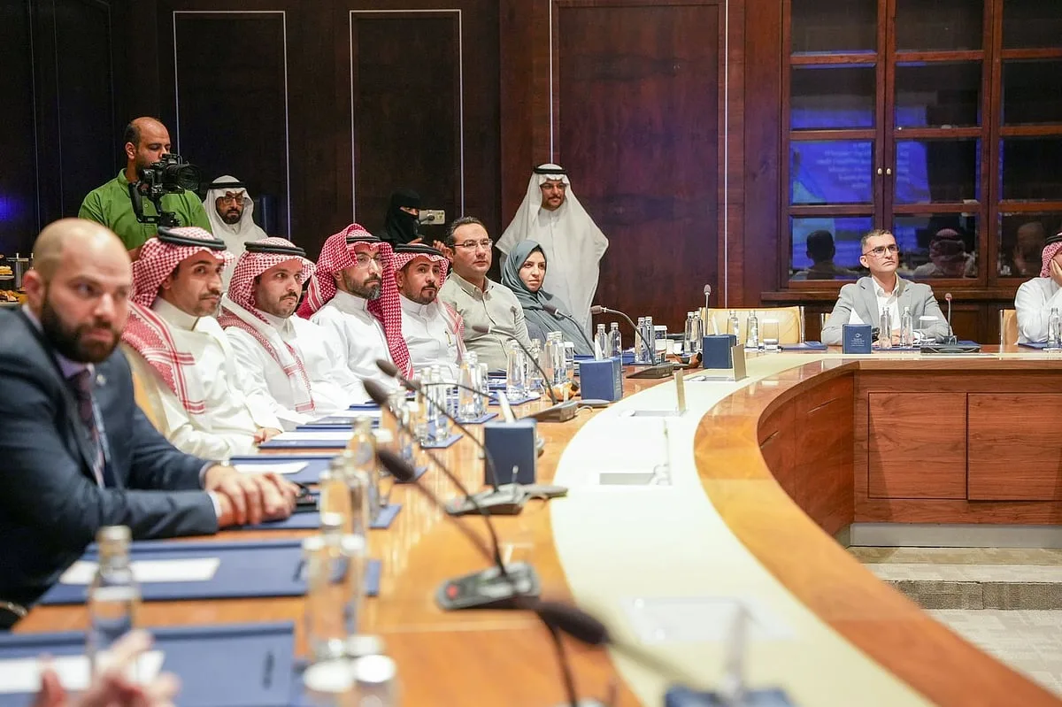 الذكاء الاصطناعي يقتحم عالم جراحات السمنة في مستشفى الدمام الذكاء الاصطناعي يقتحم عالم جراحات السمنة في مستشفى الدمام