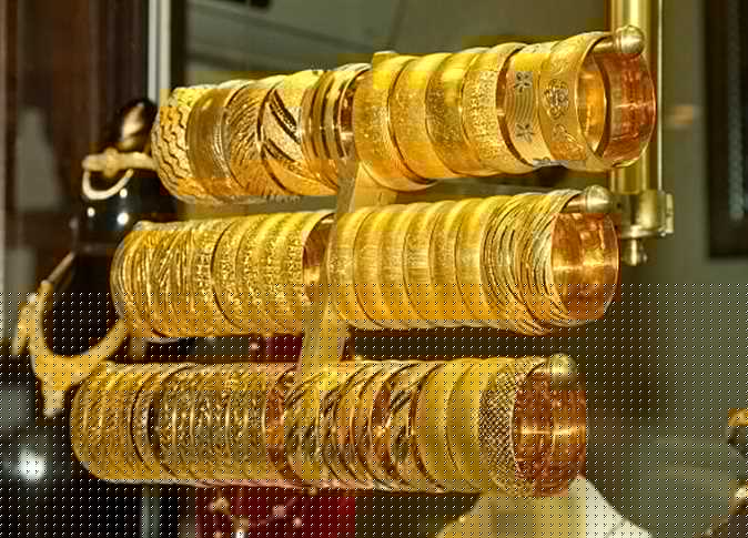 الذهب يبدأ مرحلة التعافي.. وعيار 21 يحاول كسر حاجز 4700 جنيه