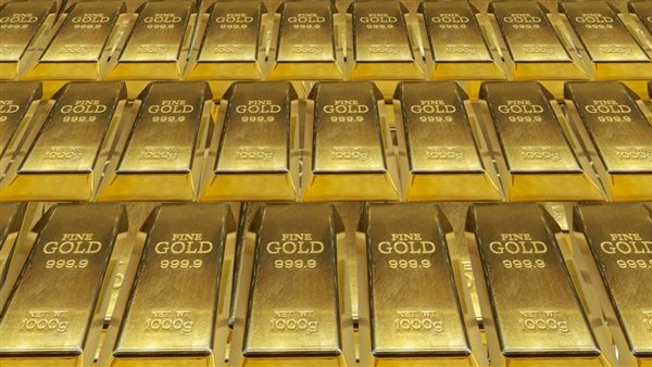 الذهب يلتقط أنفاسه.. ترامب يبحث تهدئة غضب الصين.. وصفقة للصندوق السيادي السعودي